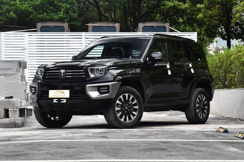 Tank 700 Hi4-T