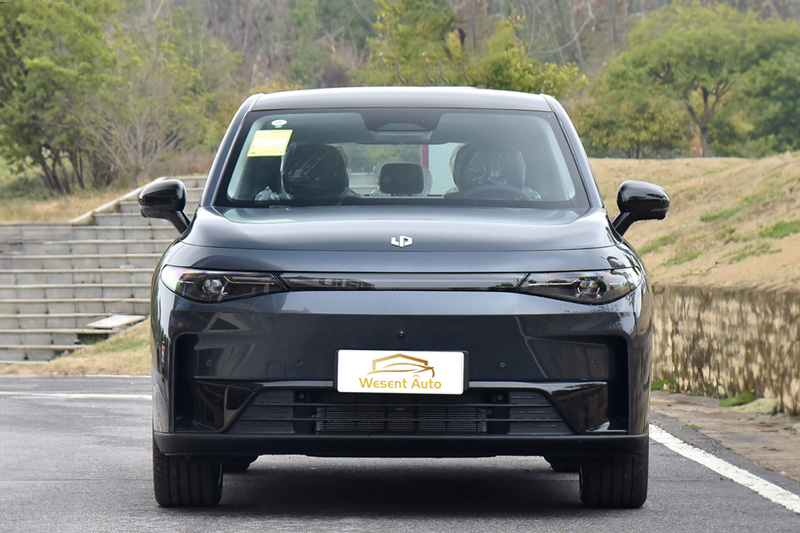 Leapmotor C10